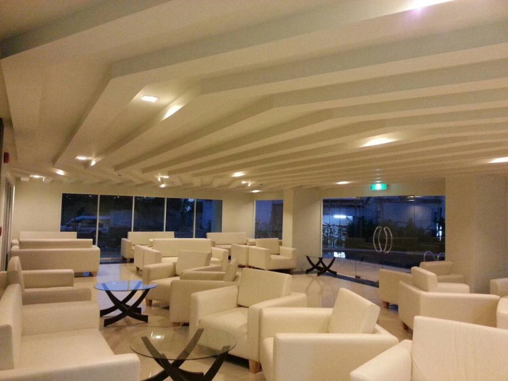 Hotel R-Con Rest Sea à Pattaya Extérieur photo