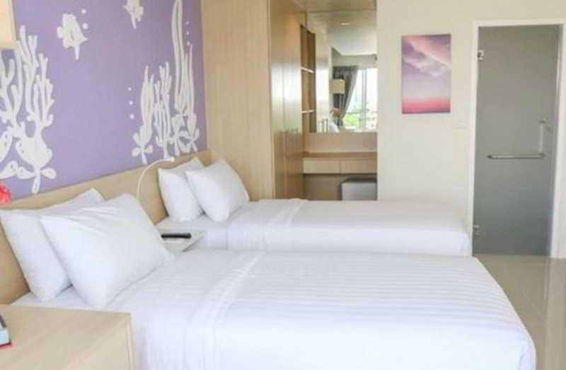 Hotel R-Con Rest Sea à Pattaya Extérieur photo